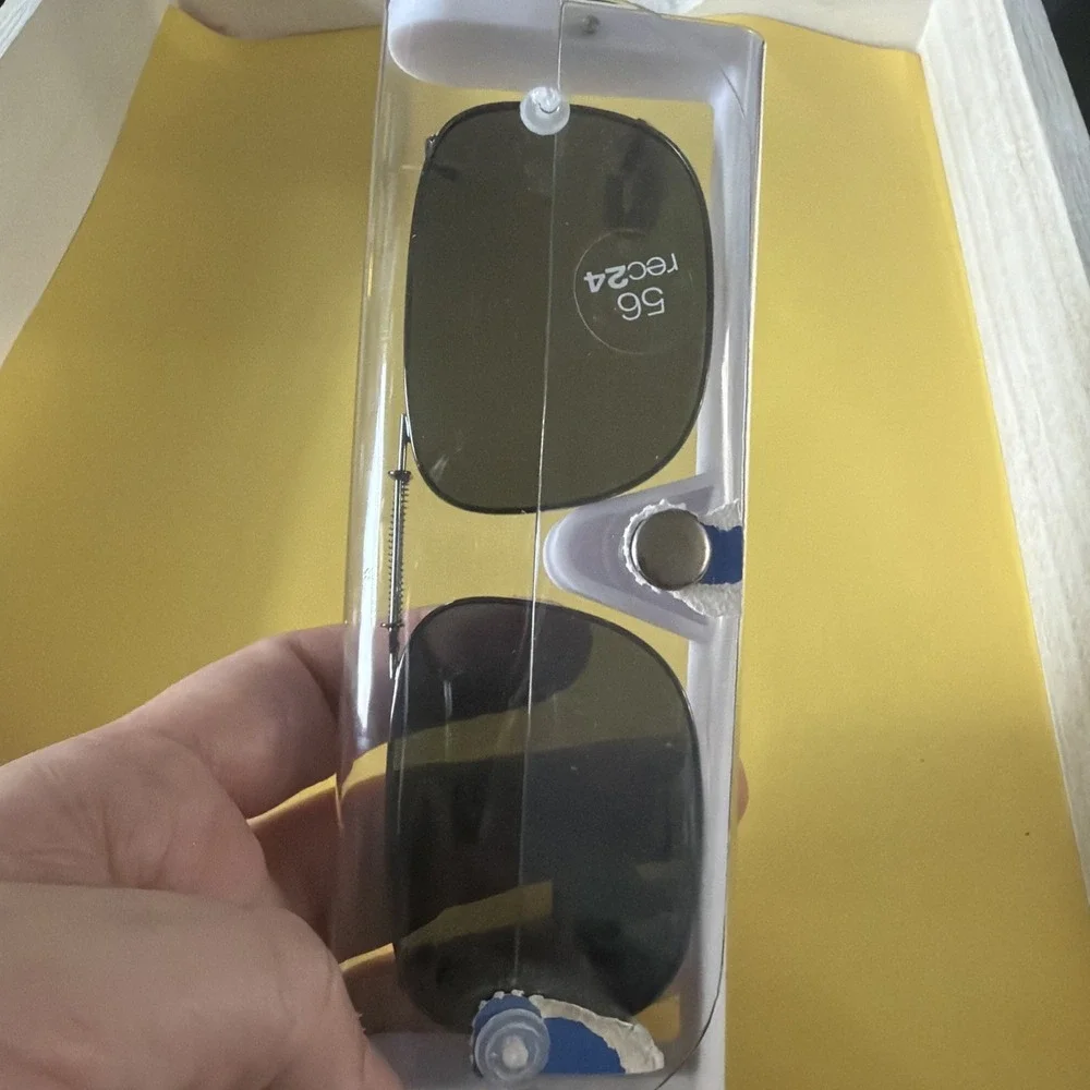 Solar Shield Polarized Clip On Sunglasses 56 Rec 24 Fits Plastic Frames SD24 New